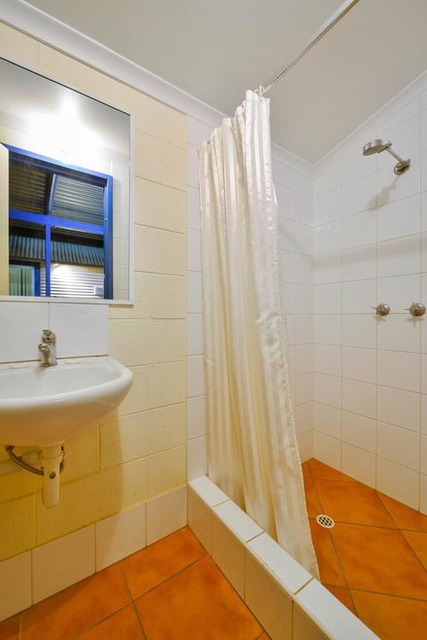 Osprey Holiday Village Unit 119 - Accommodation Main Beach 13