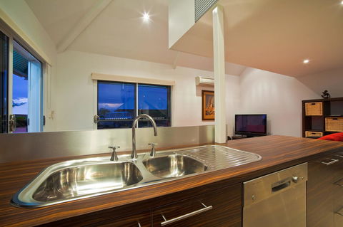 Osprey Holiday Village Unit 103 2 Bedroom - Accommodation Main Beach 6