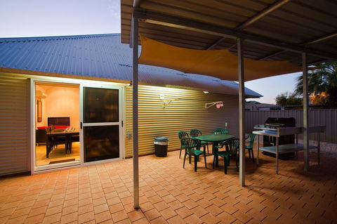 Osprey Holiday Village Unit 103 2 Bedroom - Accommodation Main Beach 11
