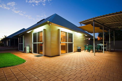 Osprey Holiday Village Unit 103 2 Bedroom - Accommodation Main Beach 12