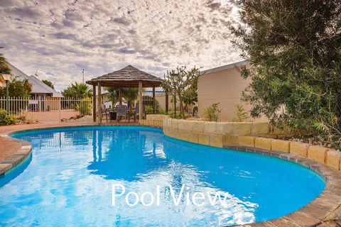 Osprey Holiday Village Unit 103 2 Bedroom - Accommodation Main Beach 14