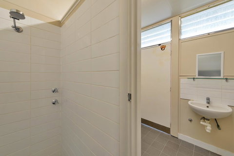 Getaway Villas Unit 389 - Accommodation Main Beach 5