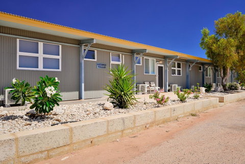 Getaway Villas Unit 389 - Accommodation Main Beach 2