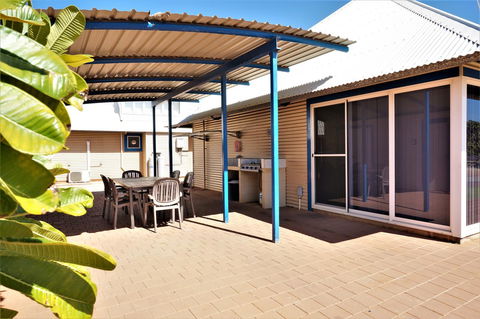 Osprey Holiday Village Unit 120 - Plenty Of Room For A Large Family - Accommodation Main Beach 16