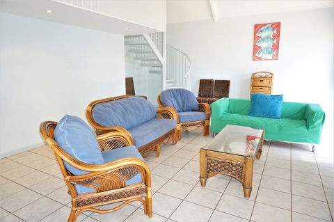 Osprey Holiday Village Unit 120 - Plenty Of Room For A Large Family - Accommodation Main Beach 4