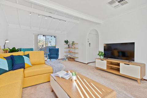 Applecross Village Residence - Accommodation Main Beach 2