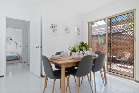 Applecross Village Residence - Accommodation Main Beach 9