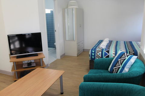 Mandurah Ocean Marina Chalets - Accommodation Main Beach 34
