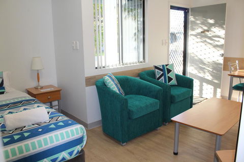 Mandurah Ocean Marina Chalets - Accommodation Main Beach 33