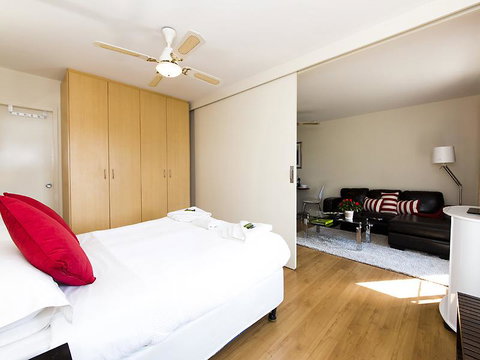 Style In Subiaco - Accommodation Main Beach 8