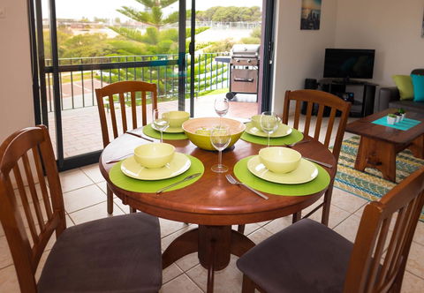Cottesloe Sea Bliss Apartment - Accommodation Main Beach 5