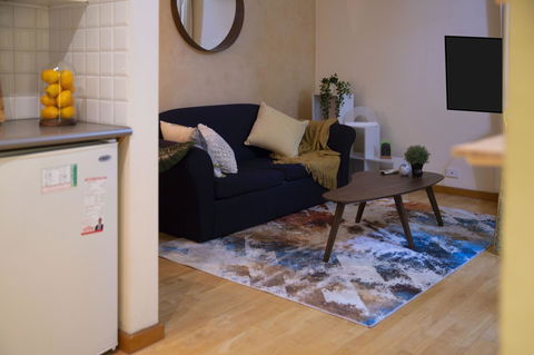 Central Perth Value Apartment - Accommodation Main Beach 2