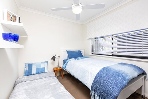 Como Executive Apartment - Accommodation Main Beach 13