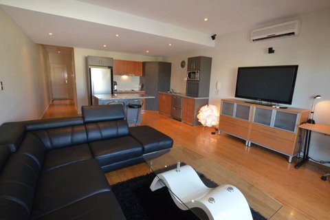 The Arcadia Apartment - Accommodation Main Beach 0