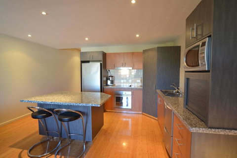 The Arcadia Apartment - Accommodation Main Beach 7