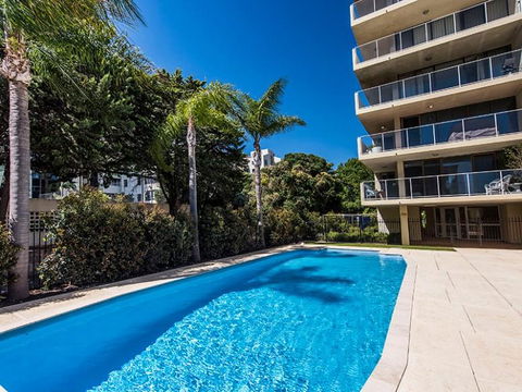 South Perth Deluxe Apartment - Accommodation Main Beach 11