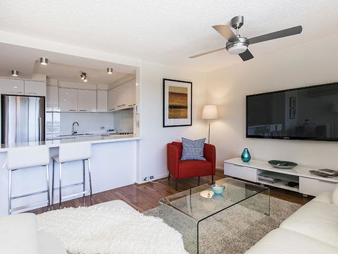 South Perth Deluxe Apartment - Accommodation Main Beach 31