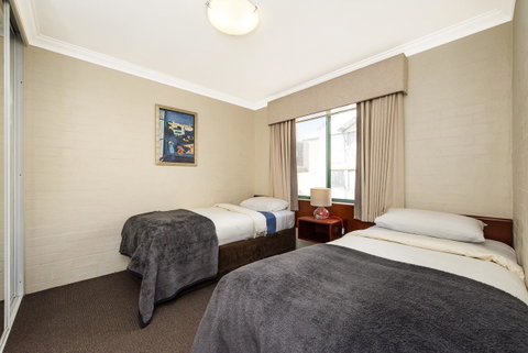 Subiaco Village 18 - Accommodation Main Beach 17