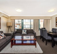 Subiaco Village 18 - Accommodation Main Beach