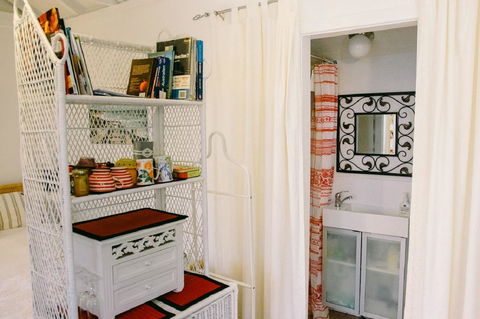 Garden Studio In Cottesloe - Accommodation Main Beach 5