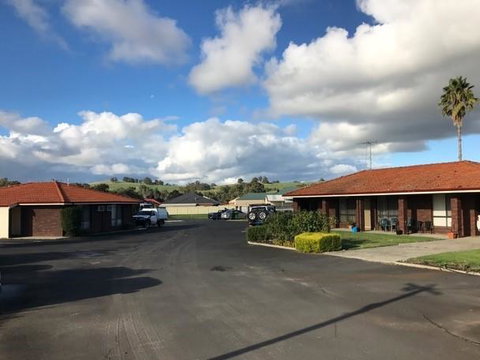 Donnybrook Motel - Accommodation Main Beach 1