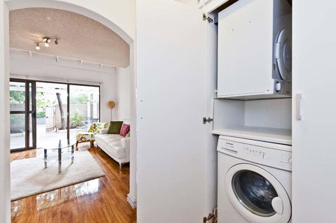 Heart Of Subiaco - Accommodation Main Beach 2