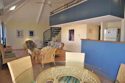 Osprey Holiday Village Unit 102 - Accommodation Main Beach 0