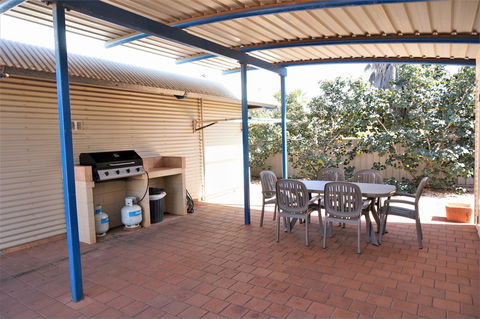 Osprey Holiday Village Unit 102 - Accommodation Main Beach 14