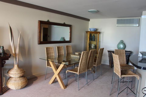 Scarborough - Oceanview 2 Bed, 2 Bathroom Apartment - Accommodation Main Beach 15