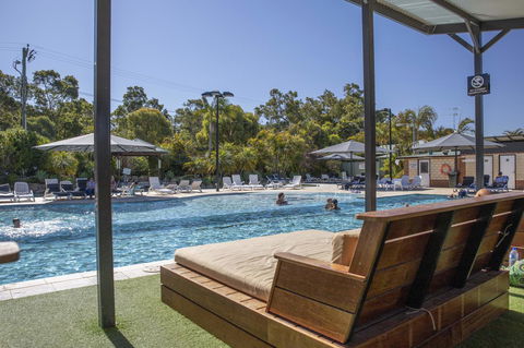 Karrinyup Waters Luxury House Rental - Accommodation Main Beach 16