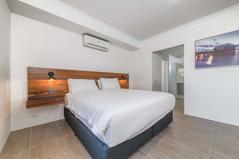 Karrinyup Waters Luxury House Rental - Accommodation Main Beach 19