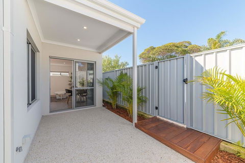 Karrinyup Waters Luxury House Rental - Accommodation Main Beach 12