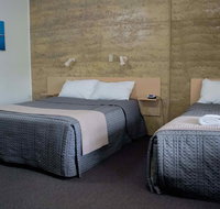 Hopetoun Motel  Chalet Village - Accommodation Main Beach