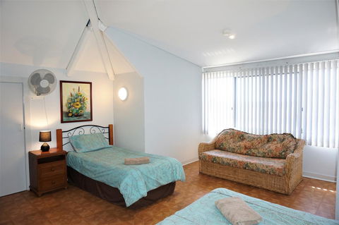 Osprey Holiday Village Unit 108 - Accommodation Main Beach 9