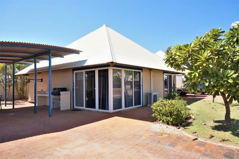 Osprey Holiday Village Unit 108 - Accommodation Main Beach 18