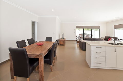 Ocean Walk Abbey Beach - Accommodation Main Beach 10