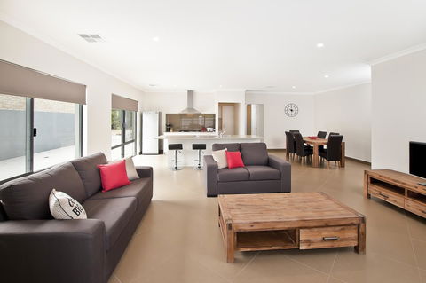 Ocean Walk Abbey Beach - Accommodation Main Beach 4