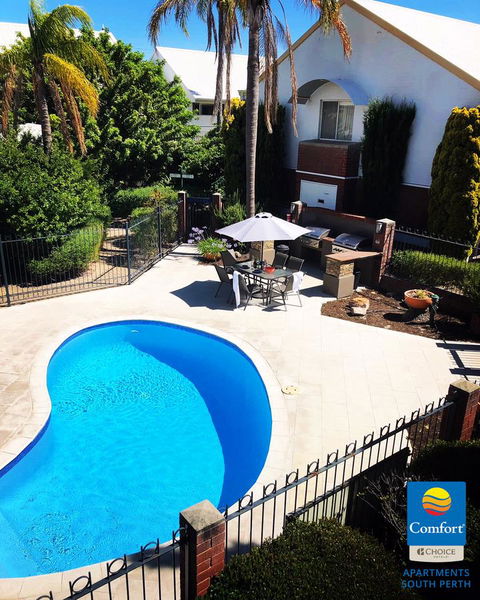 Arlington Apartments - Accommodation Main Beach 0