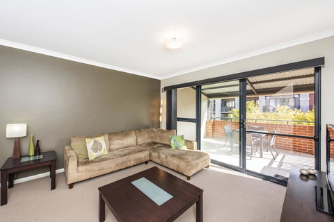Subiaco Emporium Apartment - Accommodation Main Beach 13