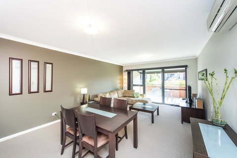 Subiaco Emporium Apartment - Accommodation Main Beach 23