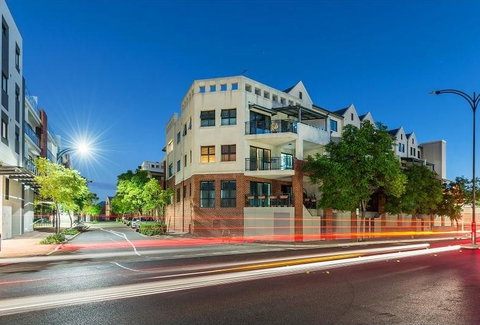 Subiaco Emporium Apartment - Accommodation Main Beach 0