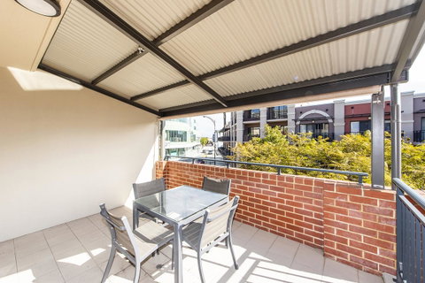 Subiaco Emporium Apartment - Accommodation Main Beach 9
