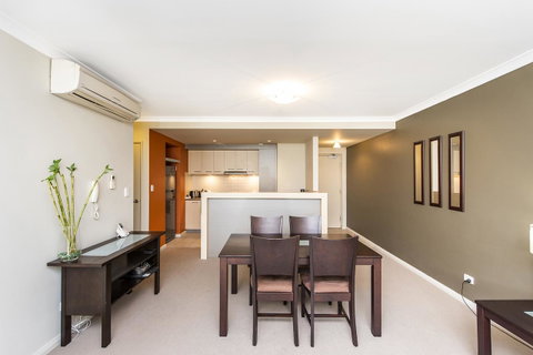 Subiaco Emporium Apartment - Accommodation Main Beach 17