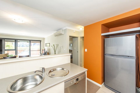 Subiaco Emporium Apartment - Accommodation Main Beach 18