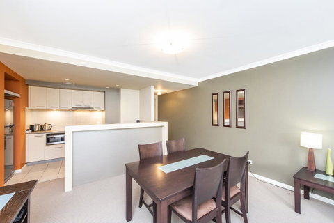 Subiaco Emporium Apartment - Accommodation Main Beach 11