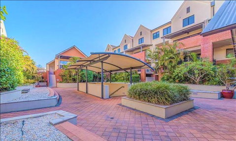 Subiaco Emporium Apartment - Accommodation Main Beach 4