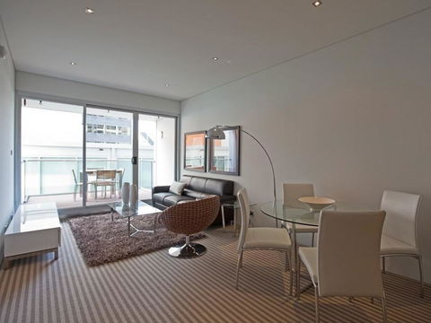 Astra Apartments Perth - Zenith - Accommodation Main Beach 4