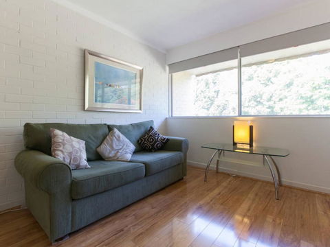 Rosalie In Shenton Park - Accommodation Main Beach 8