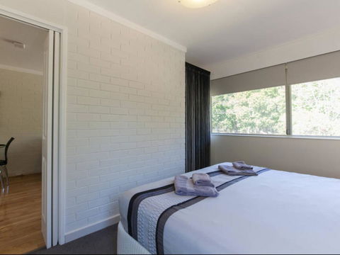 Rosalie In Shenton Park - Accommodation Main Beach 3