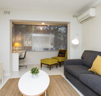 Townshend Rd - Accommodation Main Beach
